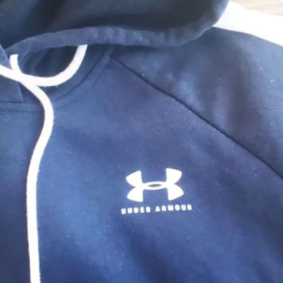 Under armour women’s black hoodie jacket - Picture 2 of 5